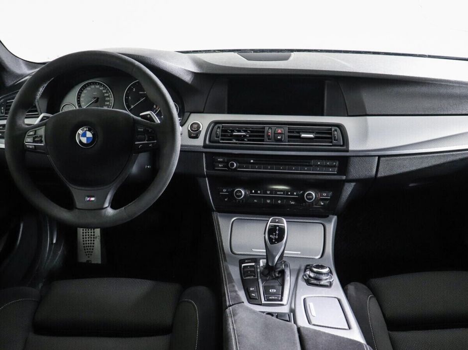BMW 5 серии 2.5 АКПП, 2010, 163 000 км фото 6
