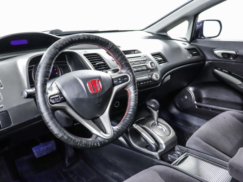 Honda Civic 1.8 АКПП, 2008, 187 000 км фото 5
