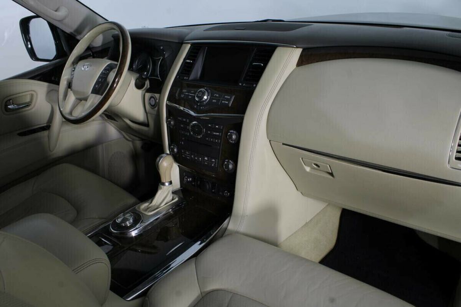 Infiniti QX56 5.6 АКПП, 2010, 156 000 км фото 9