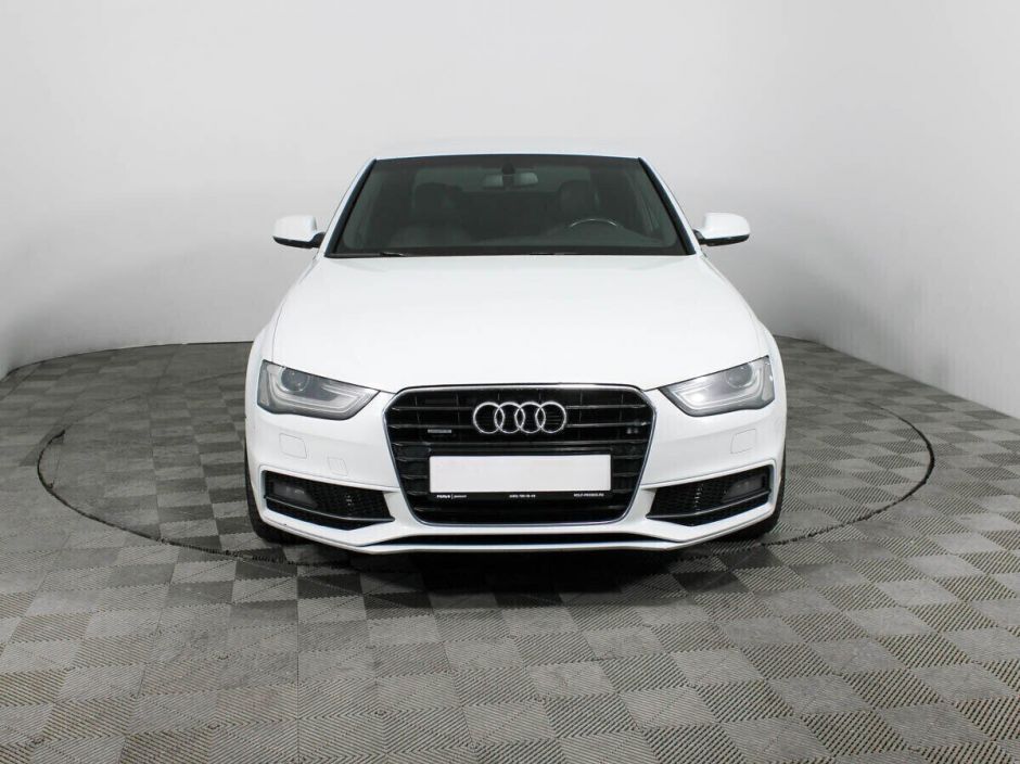 Audi A4 2.0 РКПП, 2011, 148 000 км фото 5