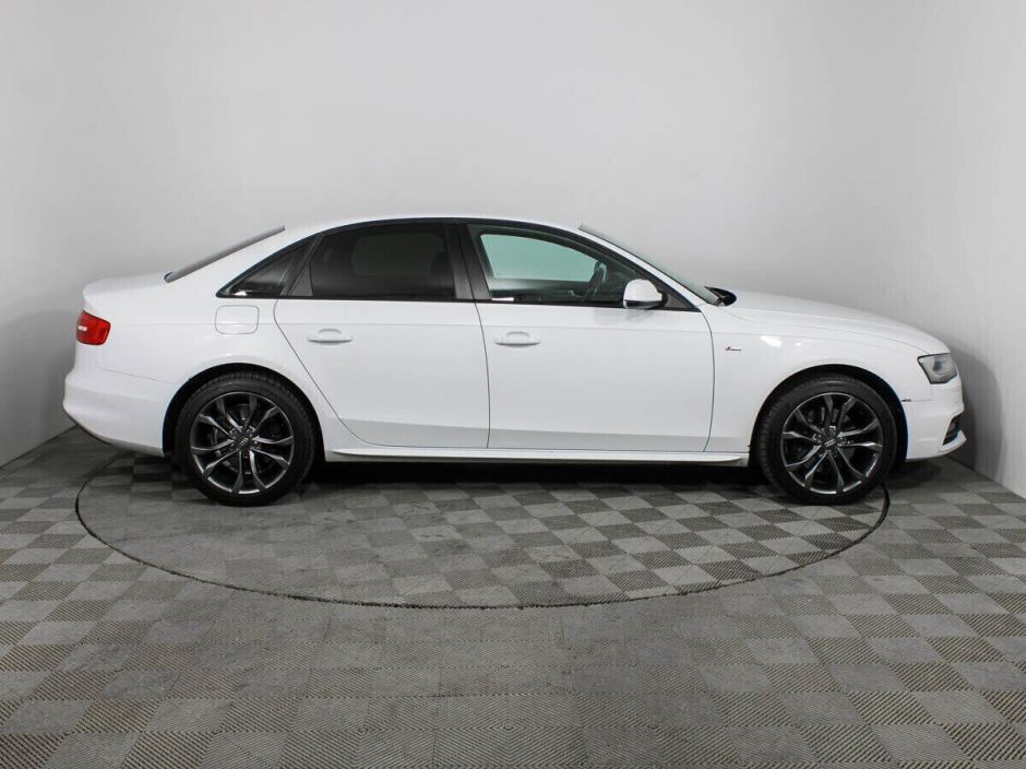 Audi A4 2.0 РКПП, 2011, 148 000 км фото 8