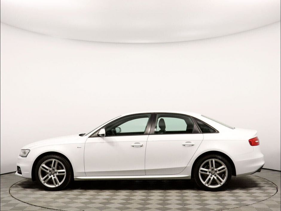 Audi A4 2.0 РКПП, 2011, 148 000 км фото 5