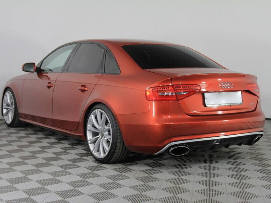 Audi A4 2.0 РКПП, 2011, 145 000 км фото 4