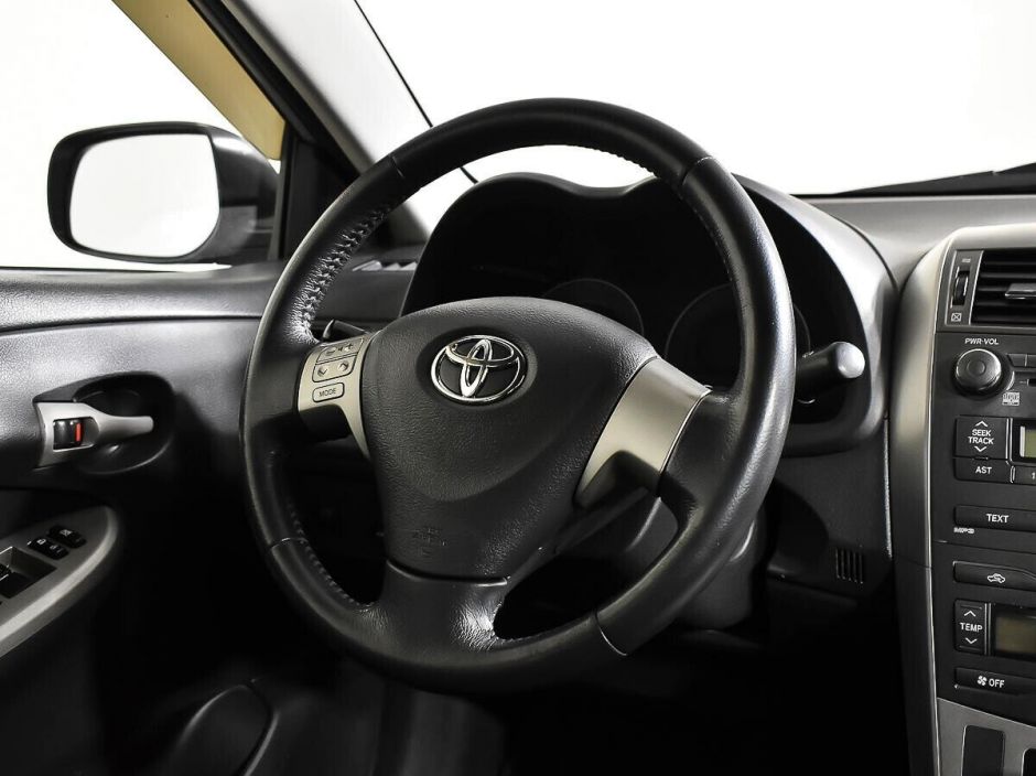 Toyota Corolla 1.6 АКПП, 2010, 167 000 км фото 8