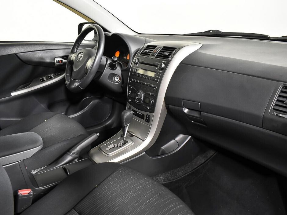 Toyota Corolla 1.6 АКПП, 2010, 167 000 км фото 9