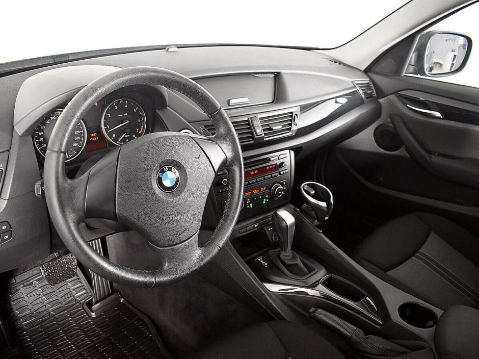 BMW X1 2.0 АКПП, 2012, 133 000 км фото 8