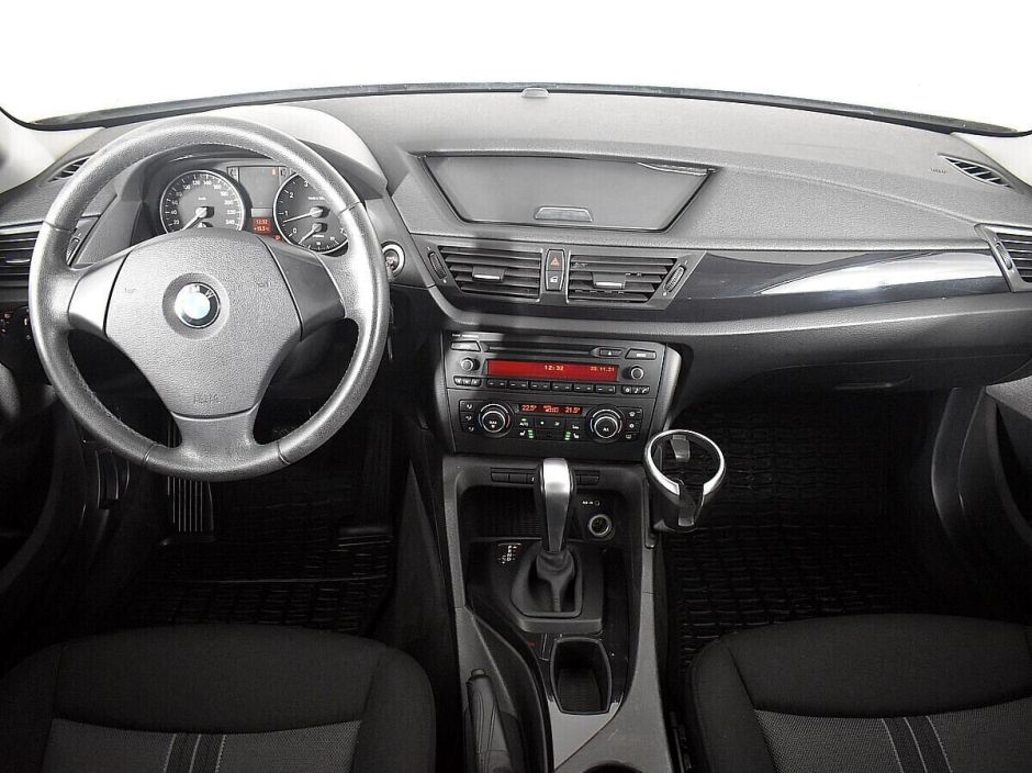 BMW X1 2.0 АКПП, 2012, 133 000 км фото 9