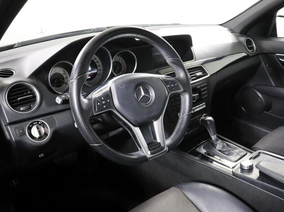 Mercedes-Benz C-Класс 1.6 АКПП, 2013, 131 000 км фото 3