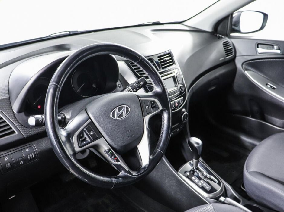 Hyundai Solaris 1.6 АКПП, 2015, 108 000 км фото 5