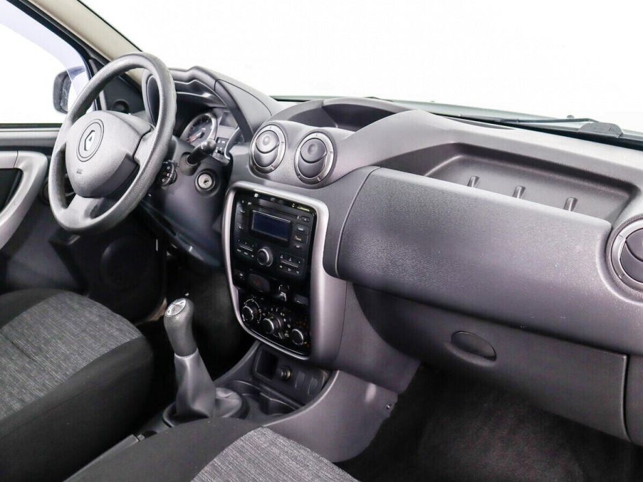 Renault Duster 1.6 МКПП, 2012, 140 000 км фото 6