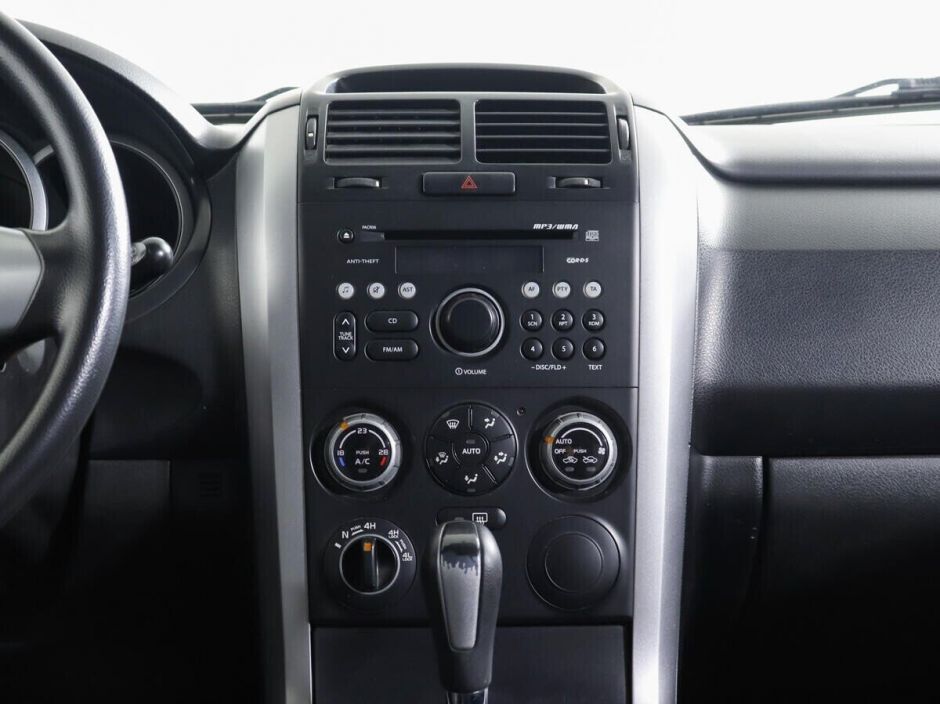 Suzuki Grand Vitara 2.0 МКПП, 2008, 192 000 км фото 8