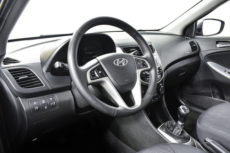 Hyundai Solaris 1.6 МКПП, 2013, 125 000 км фото 5