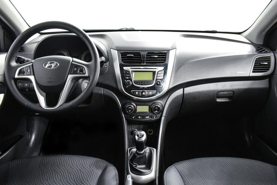 Hyundai Solaris 1.6 МКПП, 2013, 125 000 км фото 6