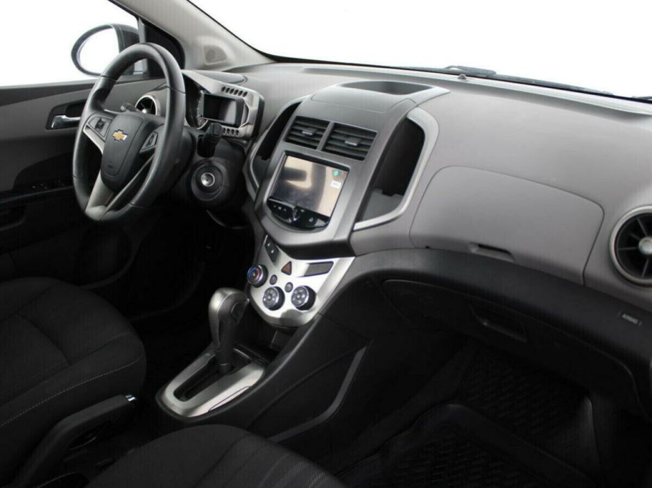 Chevrolet Aveo 1.6 АКПП, 2014, 121 000 км фото 6