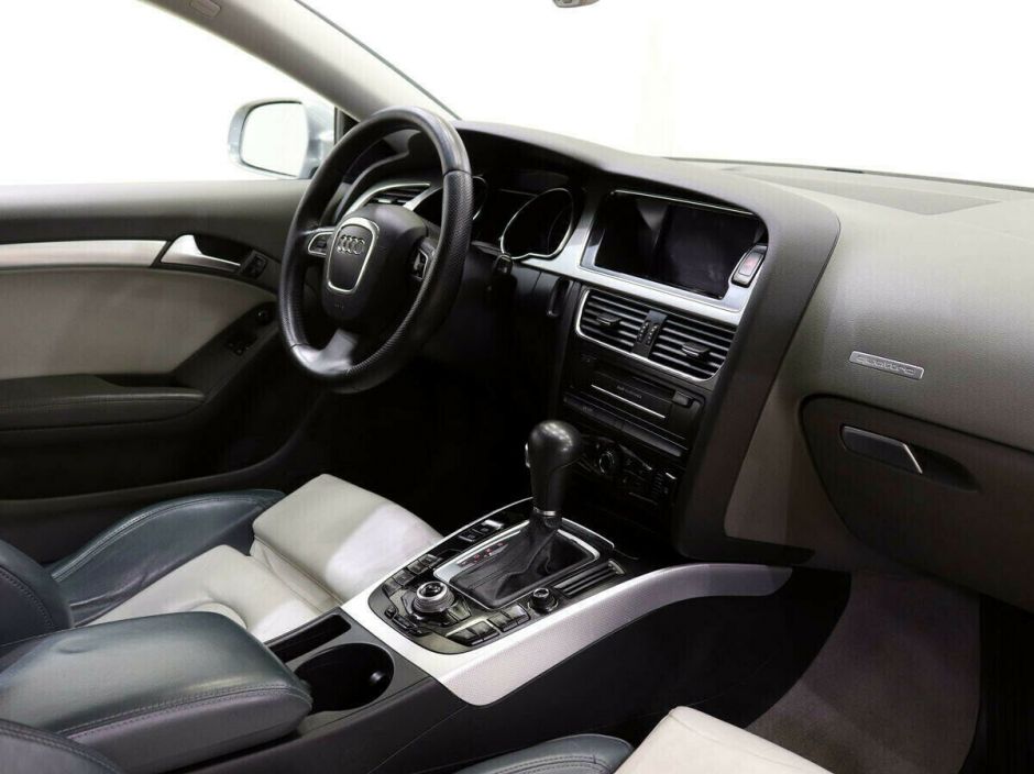 Audi A5 2.0 РКПП, 2010, 170 000 км фото 6