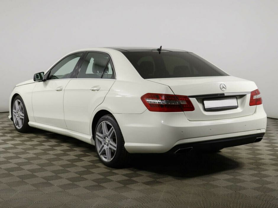 Mercedes-Benz E-Класс 3.0 АКПП, 2011, 144 000 км фото 4