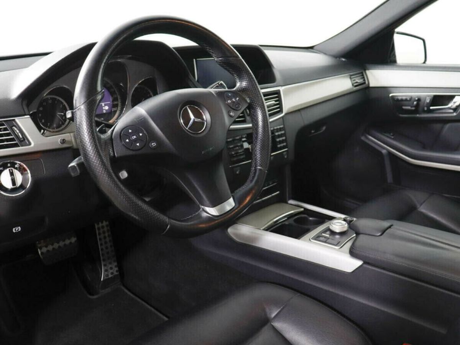 Mercedes-Benz E-Класс 3.0 АКПП, 2011, 144 000 км фото 8