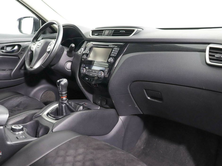 Nissan X-Trail 1.6 МКПП, 2015, 107 000 км фото 6