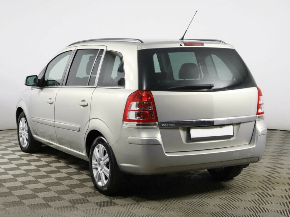 Opel Zafira 1.8 РКПП, 2011, 156 000 км фото 3