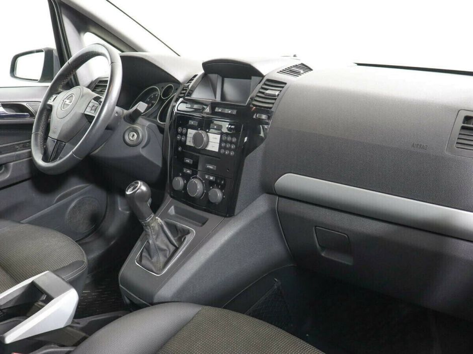 Opel Zafira 1.8 МКПП, 2010, 158 000 км фото 5