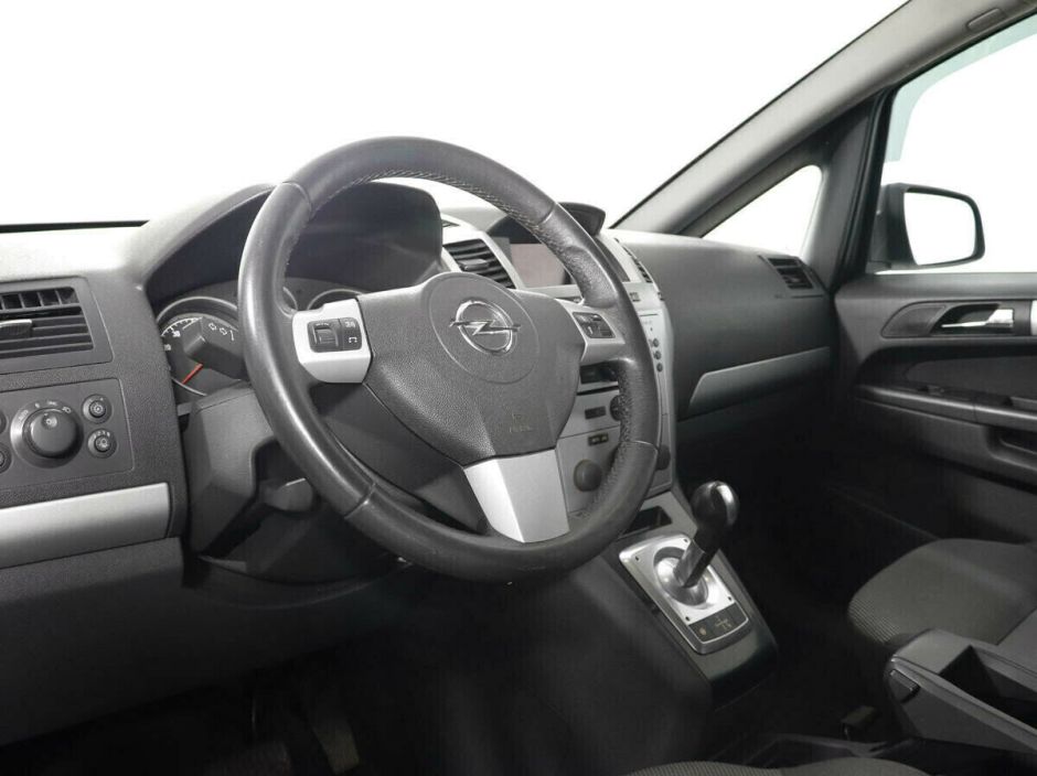 Opel Zafira 1.8 РКПП, 2010, 168 000 км фото 8