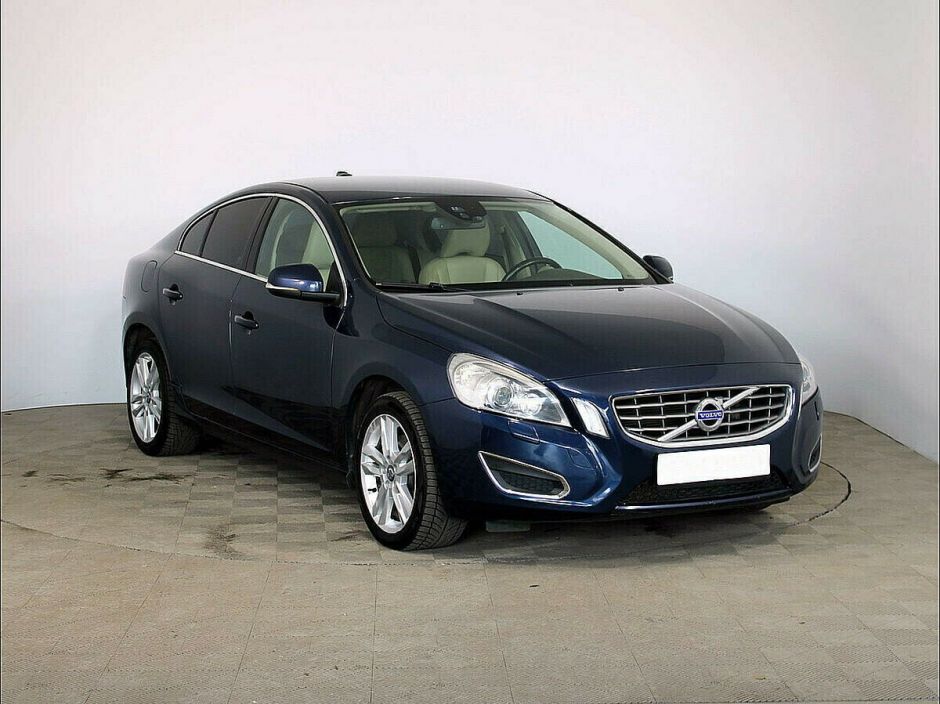 Volvo S60 1.6 РКПП, 2013, 121 000 км фото 2
