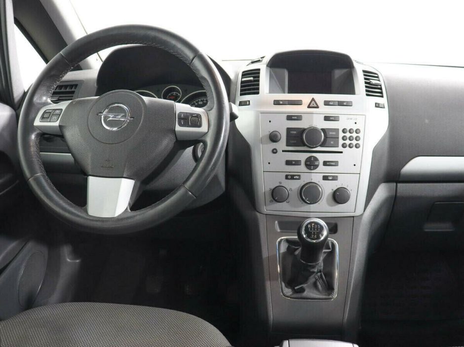Opel Zafira 1.8 МКПП, 2012, 141 000 км фото 5