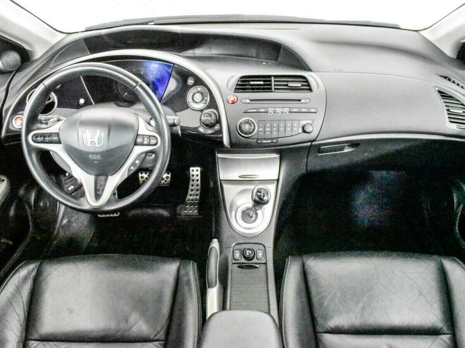 Honda Civic 1.8 РКПП, 2008, 180 000 км фото 5