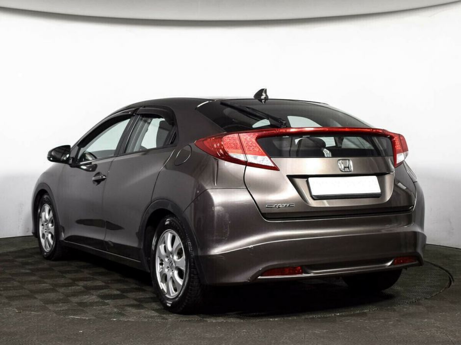 Honda Civic 1.8 АКПП, 2014, 122 000 км фото 3