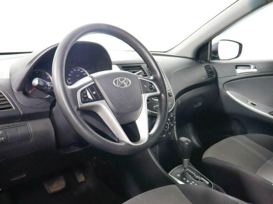 Hyundai Solaris 1.6 АКПП, 2012, 136 000 км фото 8