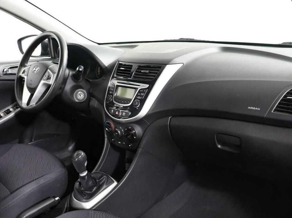 Hyundai Solaris 1.6 МКПП, 2013, 124 000 км фото 6