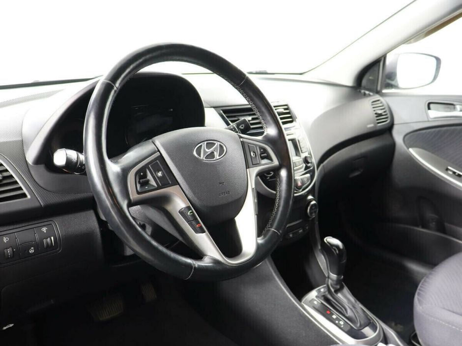 Hyundai Solaris 1.6 АКПП, 2015, 101 000 км фото 5