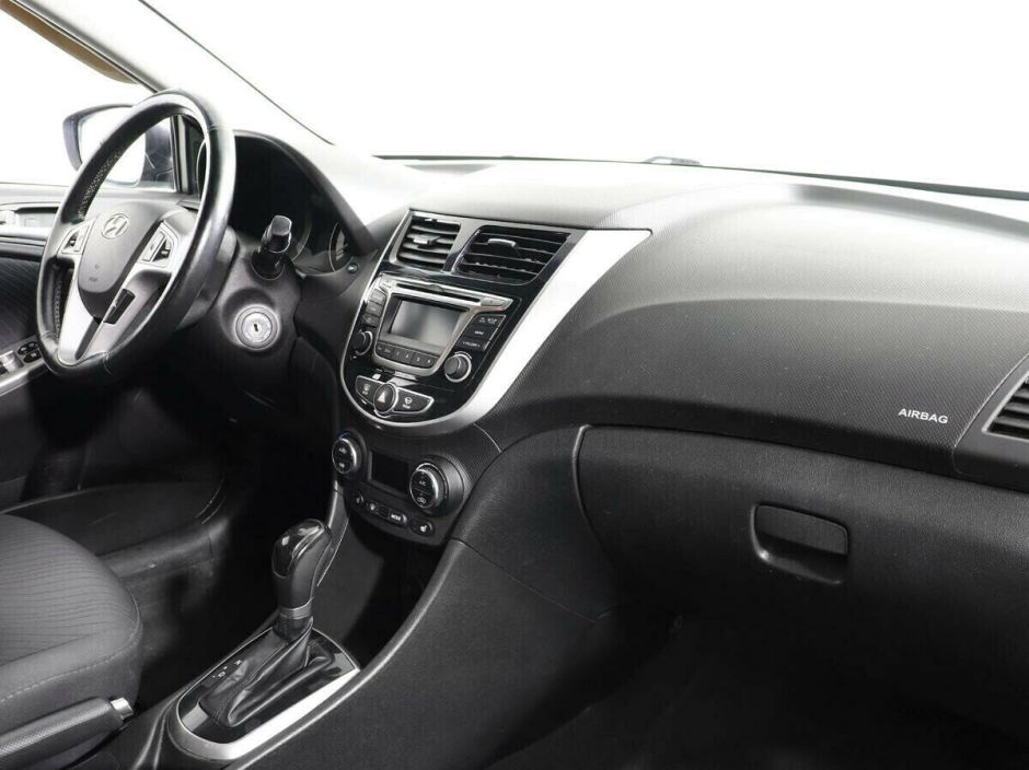 Hyundai Solaris 1.6 АКПП, 2015, 101 000 км фото 8