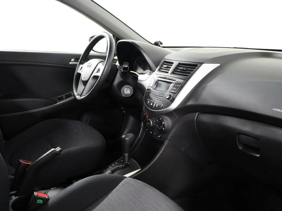 Hyundai Solaris 1.4 АКПП, 2015, 107 000 км фото 5