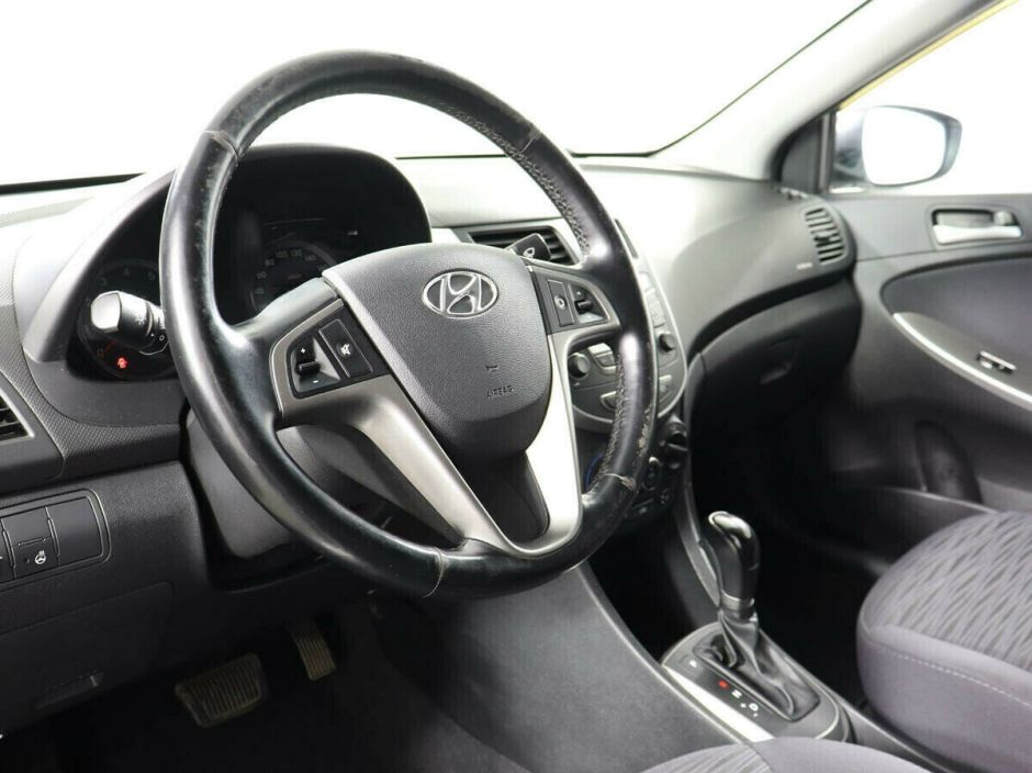 Hyundai Solaris 1.6 АКПП, 2016, 98 000 км фото 6