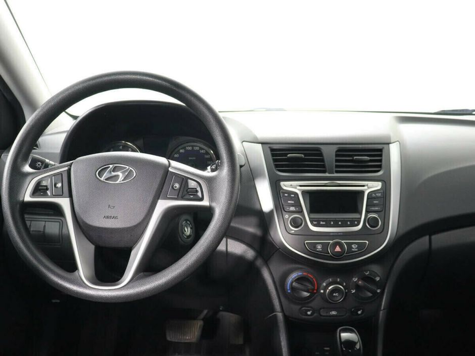 Hyundai Solaris 1.6 АКПП, 2016, 96 000 км фото 8