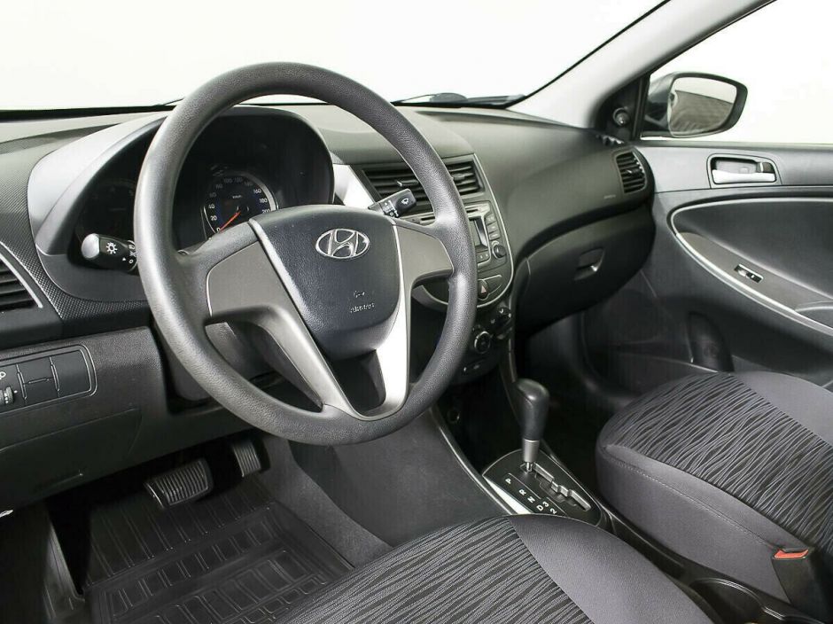 Hyundai Solaris 1.6 АКПП, 2016, 93 000 км фото 5