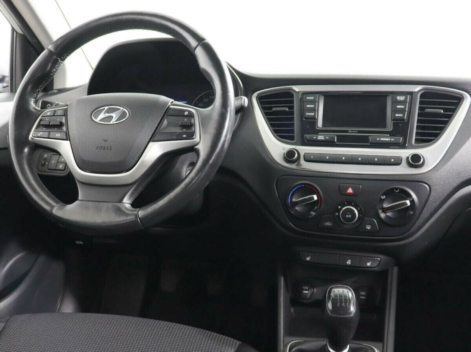 Hyundai Solaris 1.6 МКПП, 2018, 62 000 км фото 7