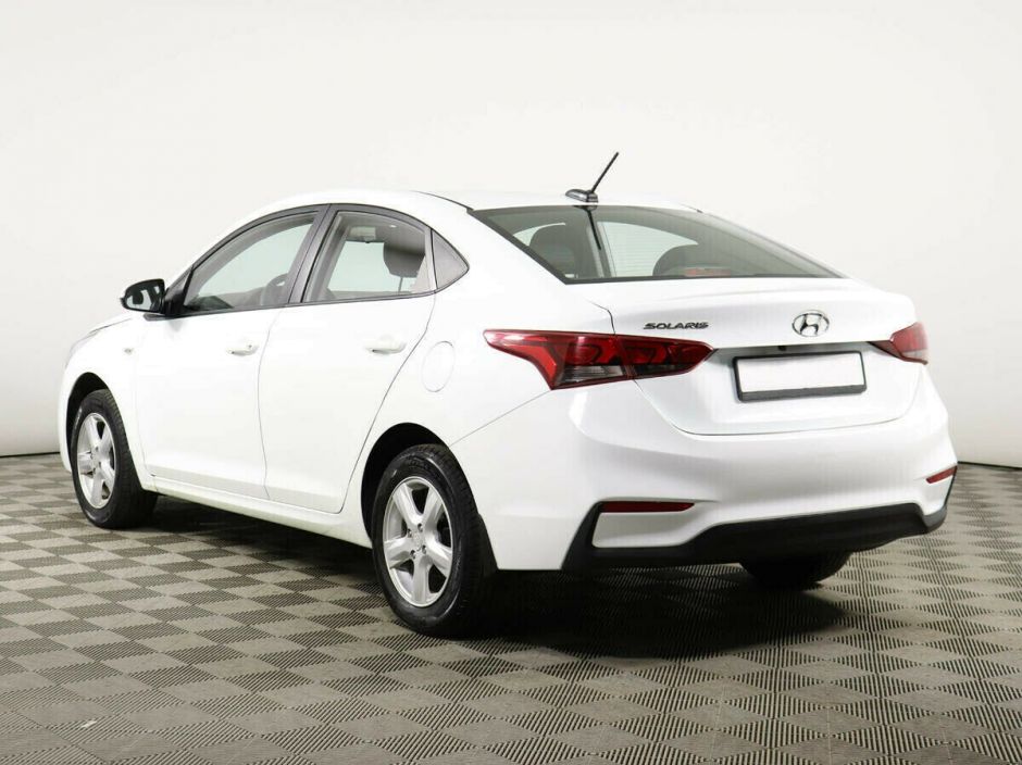 Hyundai Solaris 1.6 МКПП, 2018, 59 000 км фото 3