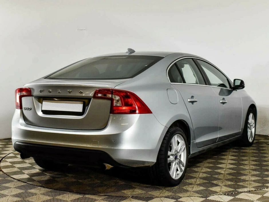 Volvo S60 1.6 РКПП, 2013, 127 000 км фото 2