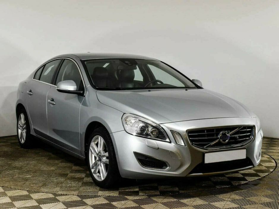 Volvo S60 1.6 РКПП, 2013, 127 000 км фото 3