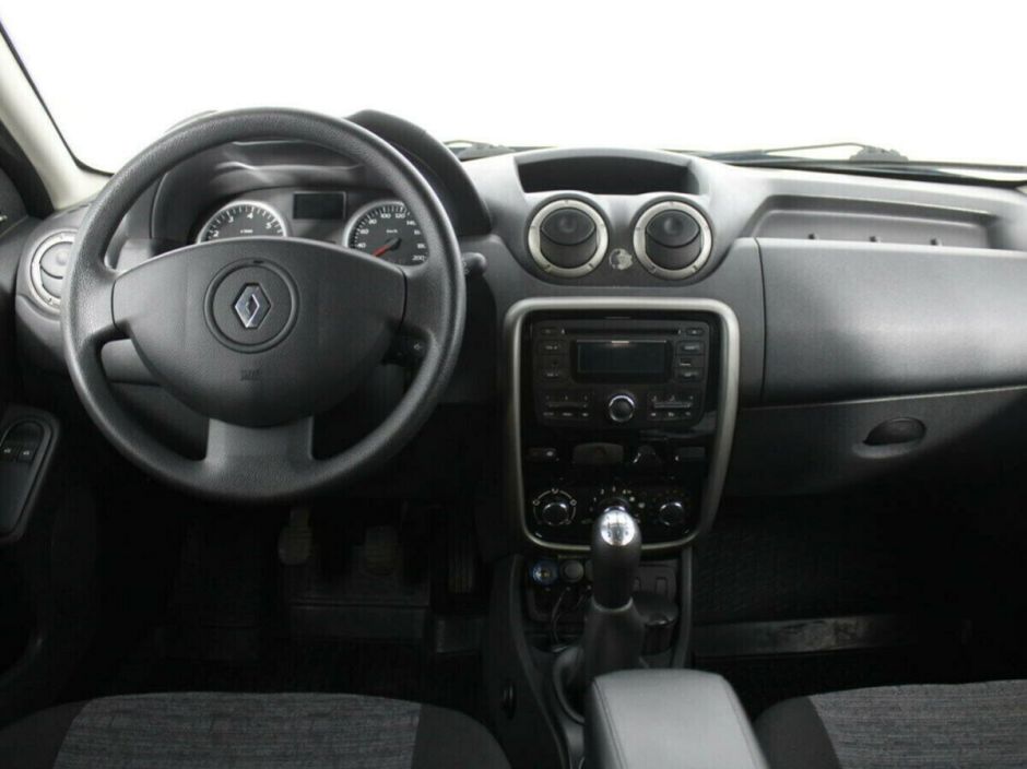 Renault Duster 1.6 МКПП, 2013, 122 000 км фото 6