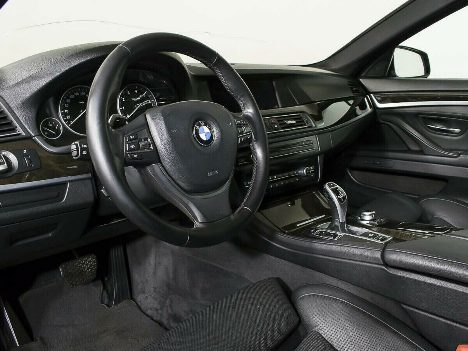 BMW 5 серии 3.0 АКПП, 2010, 164 000 км фото 5