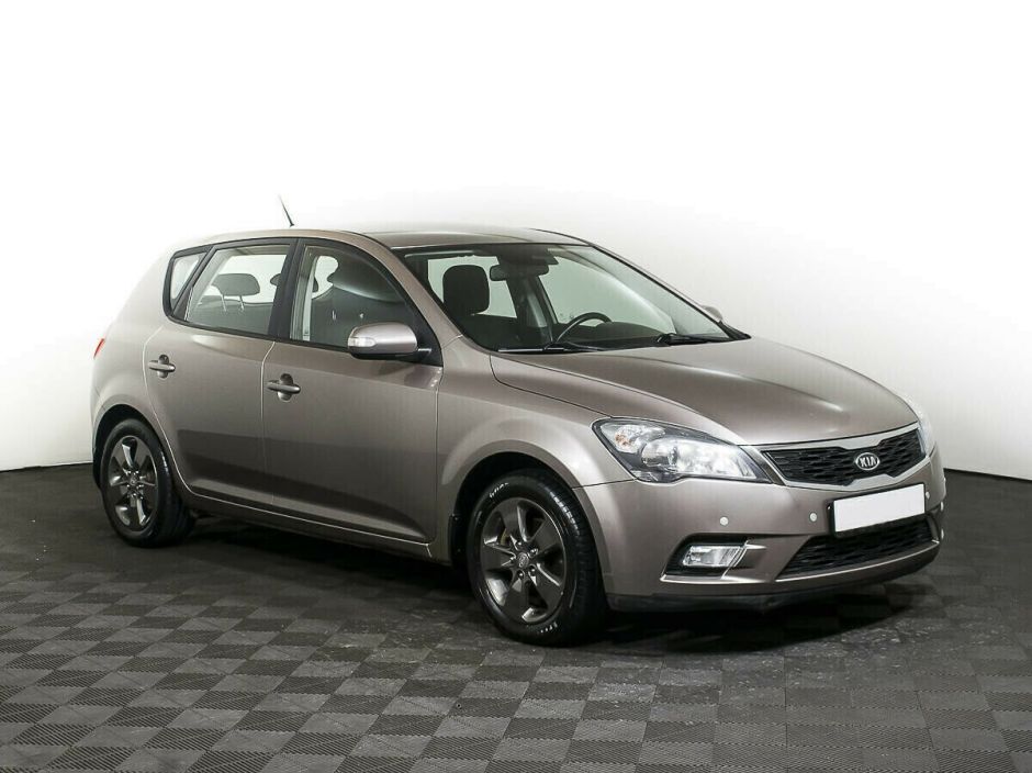Kia Ceed 1.6 АКПП, 2012, 137 000 км фото 3