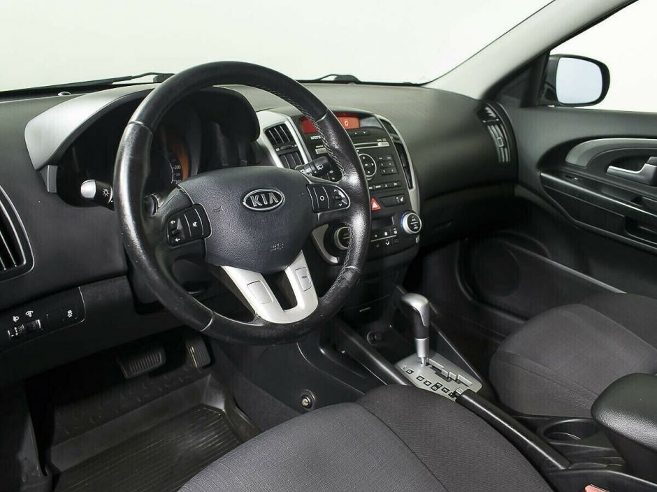 Kia Ceed 1.6 АКПП, 2012, 137 000 км фото 5