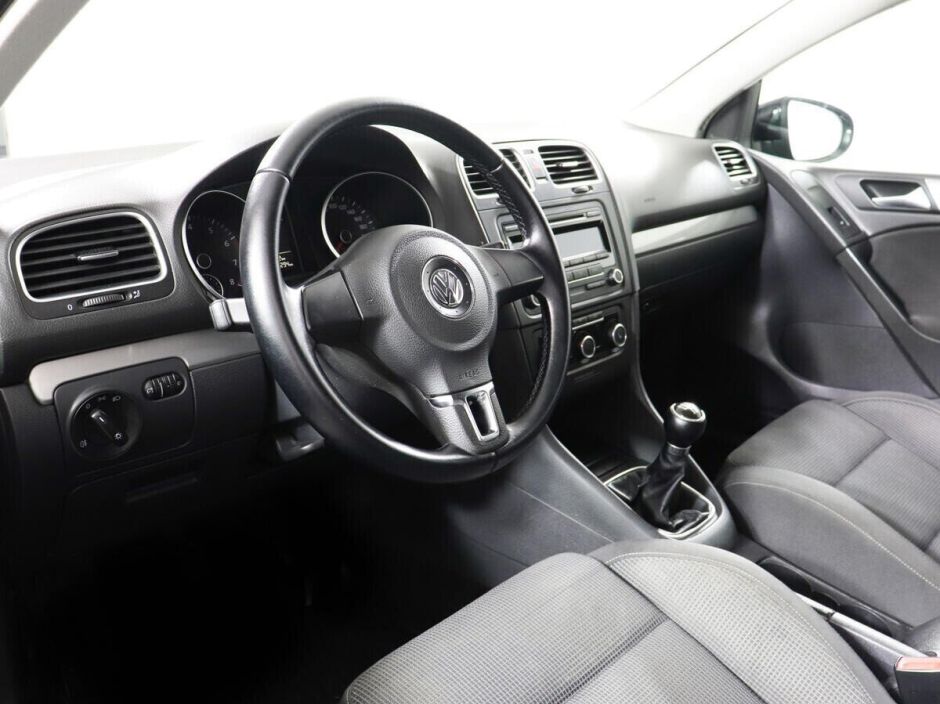 Volkswagen Golf 1.6 МКПП, 2011, 148 000 км фото 5