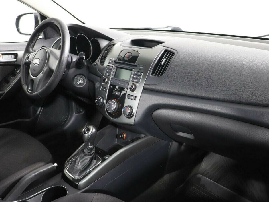 Kia Cerato 1.6 АКПП, 2011, 150 000 км фото 9