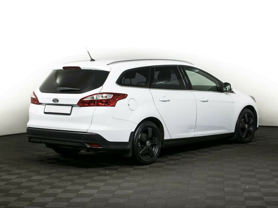 Ford Focus 1.6 МКПП, 2013, 122 000 км фото 3