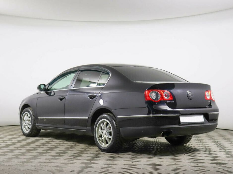 Volkswagen Passat 1.8 МКПП, 2010, 166 000 км фото 3