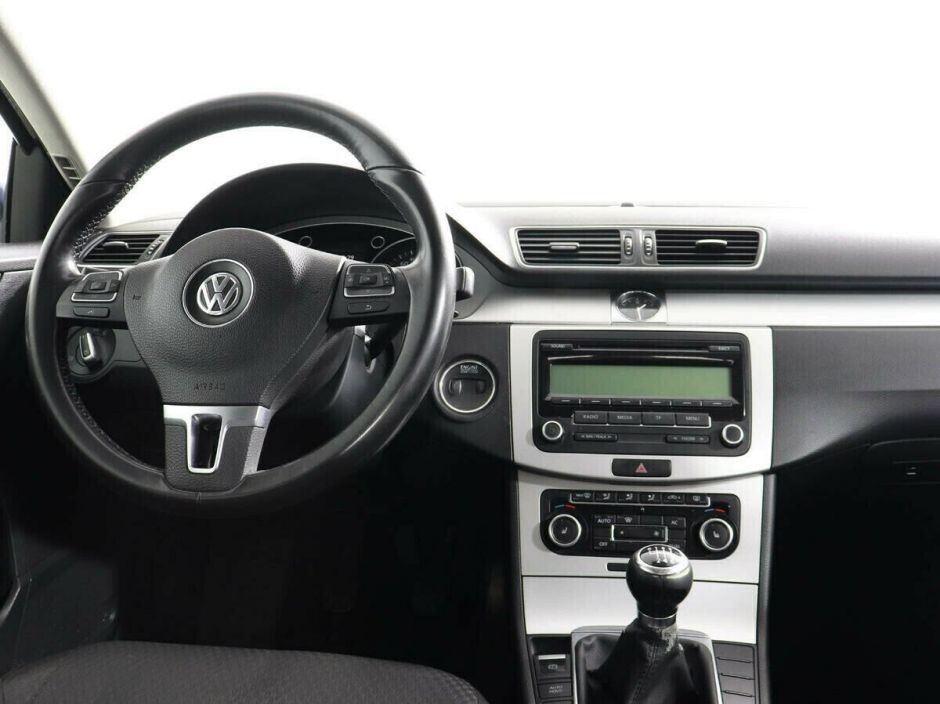 Volkswagen Passat 1.4 МКПП, 2012, 143 000 км фото 9